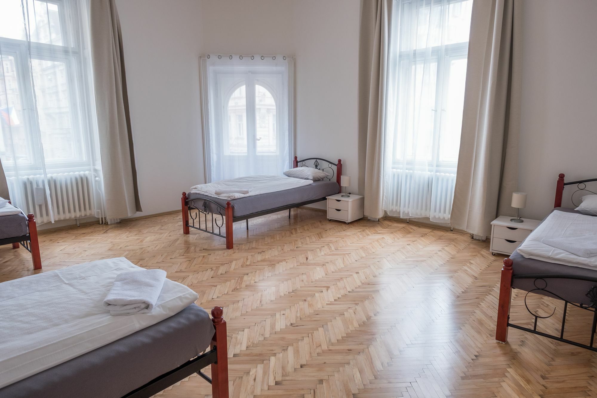 Apartments Resslova By The Dancing House Prague Exterior photo