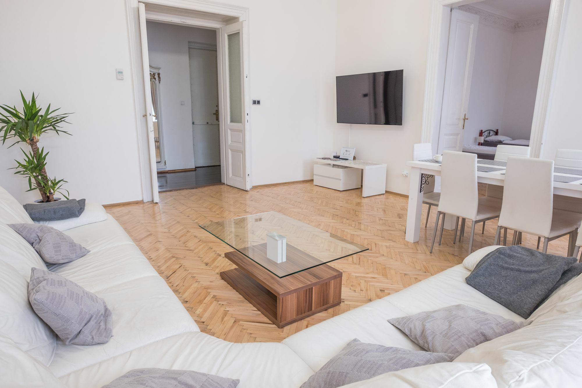 Apartments Resslova By The Dancing House Prague Exterior photo